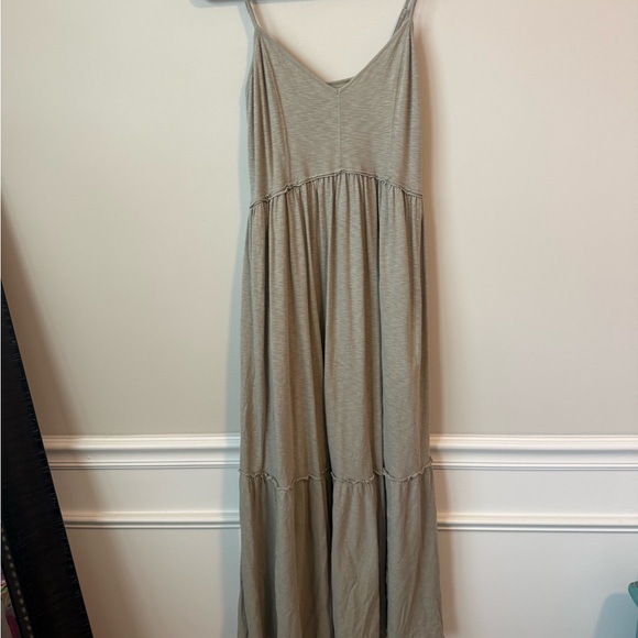 American Eagle Outfitters Sage Green tiered midi Dress size large - Picture 2 of 12